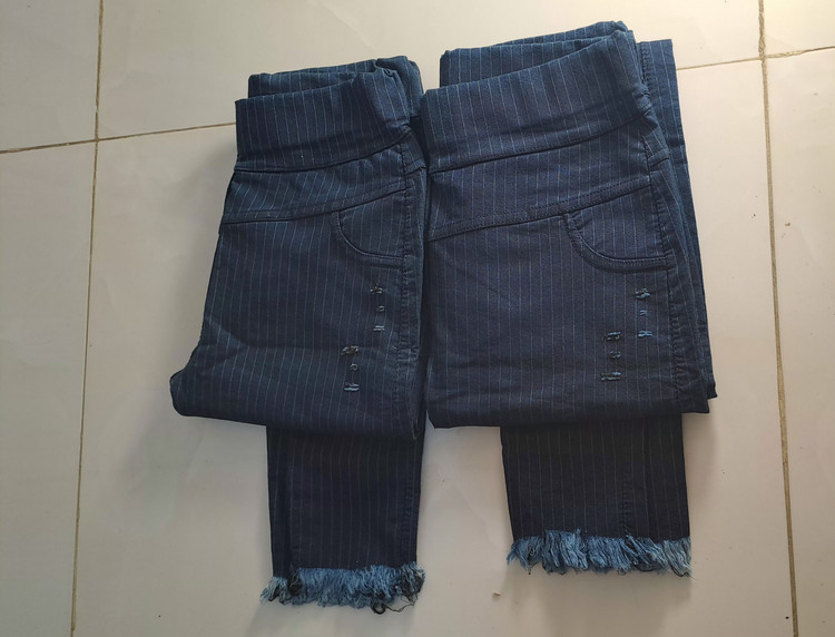 شلوارکشی زنانه ودخترانه سرمه ای کمرکش اسپرت راه راه