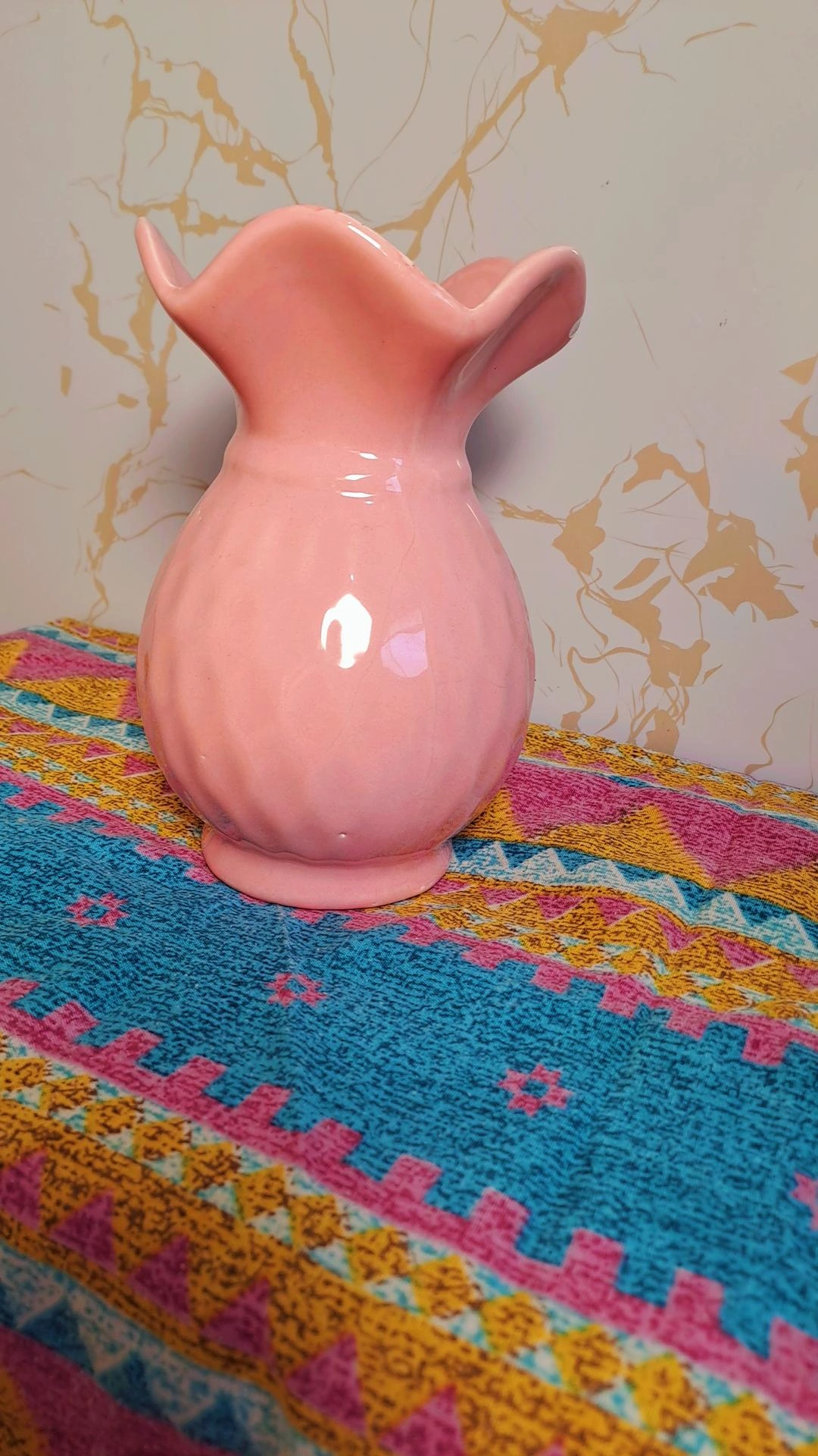 گلدان سرامیکی صورتی مدل کهکشانی و حاشیه دار